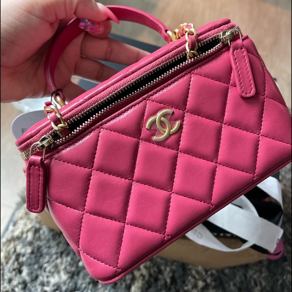 Chanel Vanity Top handle - Picture 2 of 16